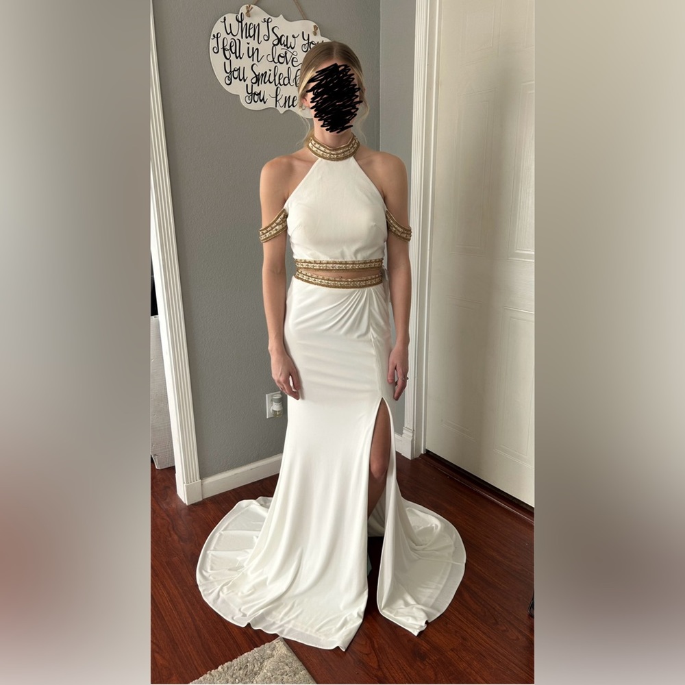 White prom/formal Dress